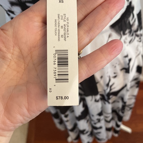 NWT Simply Vera Wang asymmetrical dress - Picture 7 of 12